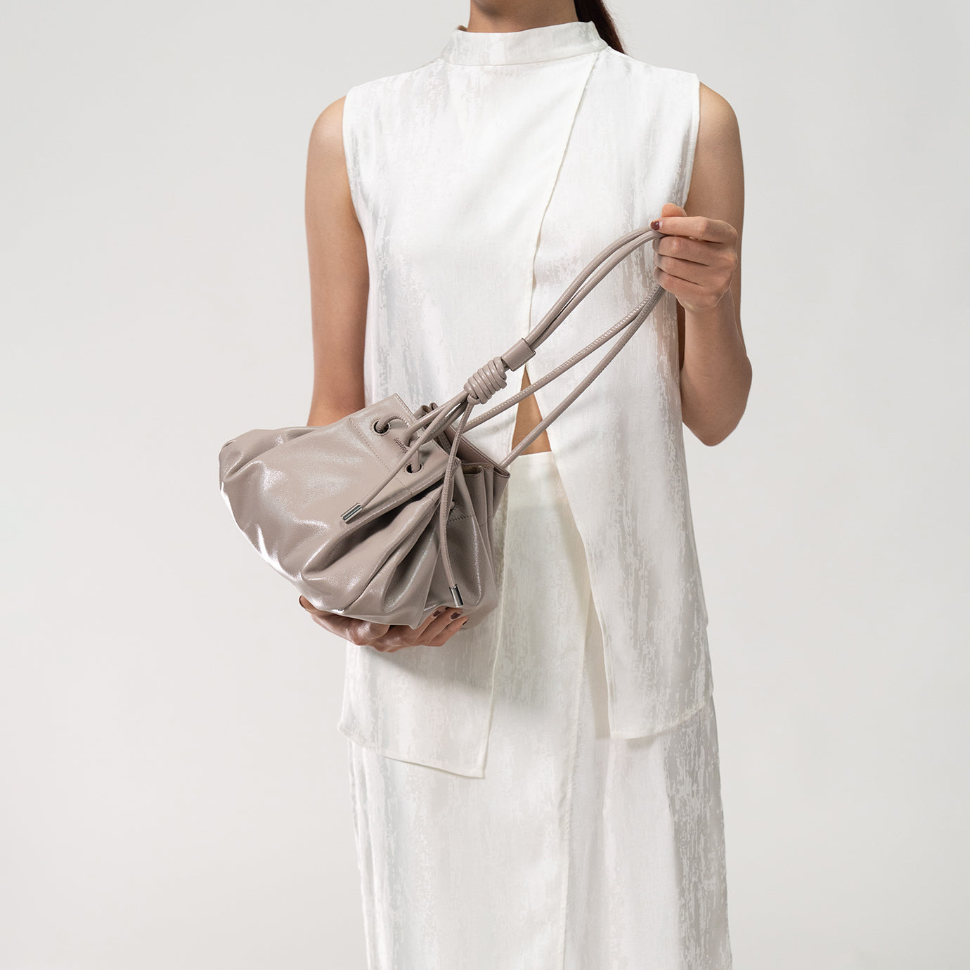 RHIA Shoulder Bag